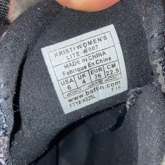 Baffin Women's Kristi Insulated Suede Winter Boots gray black warm size 6 tall - Picture 5 of 7